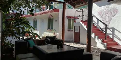imagen de Pareja para trabajar en Hotelito _1