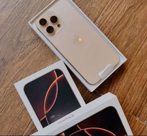 imagen de Apple iPhone 16 Pro Max, iPhone 16 Pro_1