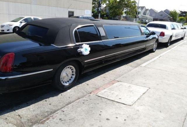 imagen de Limosinas Para Bodas, Quinces, Eventos Y Mas!_1