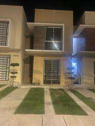 imagen de RENTA CASA IZAMAL JUNTO A ALTAVELA_1