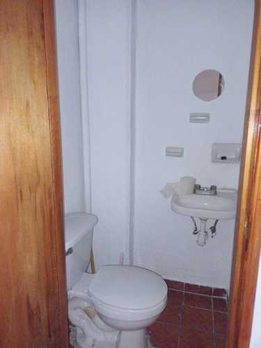 imagen de RENTO LOCAL COMERCIAL EN PLAZA BONITA_1