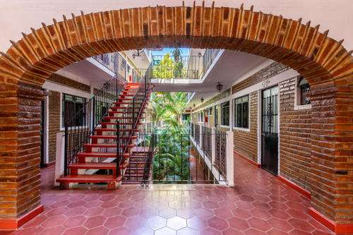 imagen de Hotel Azteca 471 Francisco I Madero _2