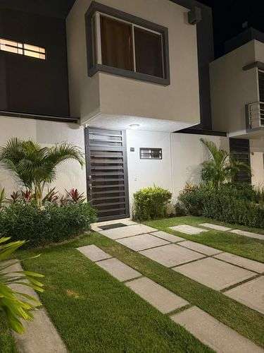 imagen de Se vende hermosa casa en residencial Altavela II _2