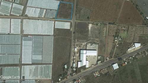 imagen de Terreno a pie de camino_3