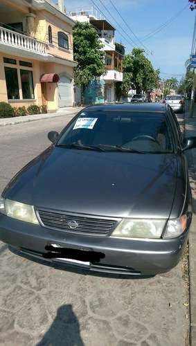 imagen de Nissan Sentra 96 4Cl estandar_3