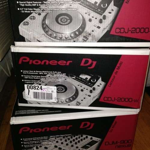 Mano a Mano - 2x PIONEER CDJ-1000MK3 & 1x DJM-800 MIXER