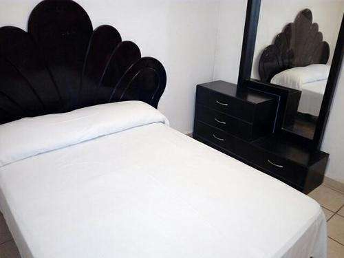 imagen de RENTO CASA AMUEBLADA A/A. A UN LADO DEL CUC_3