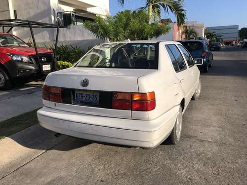 imagen de VW Jetta 1997 blanco_3