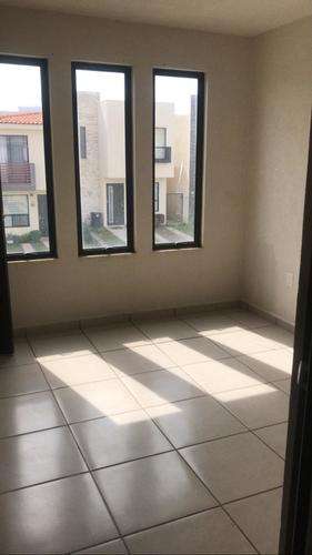 imagen de SE RENTA casa en el Campestre_4