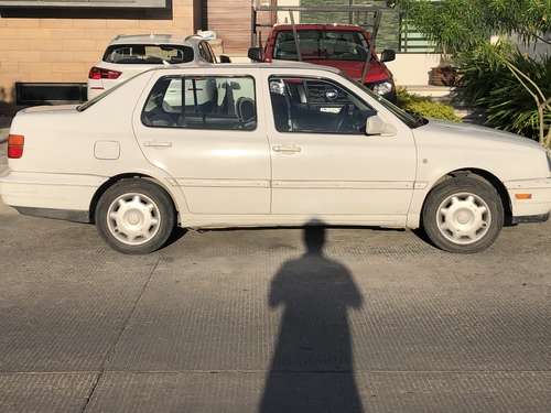 imagen de VW Jetta 1997 blanco_4