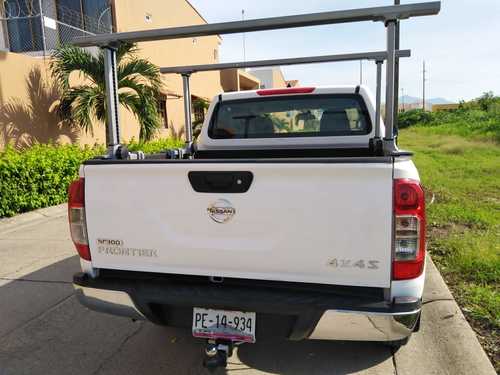 imagen de NP300 FRONTIER  4x4 2016 / Doble Cabina / Diesel_5