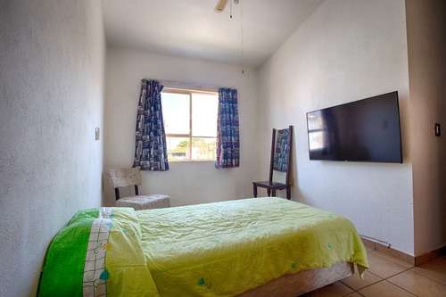 imagen de Rento Casa semi-amueblada por Central Camionera_5