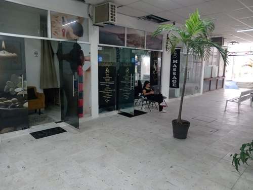 imagen de LOCAL COMERCIAL VILLAS VALLARTA_5